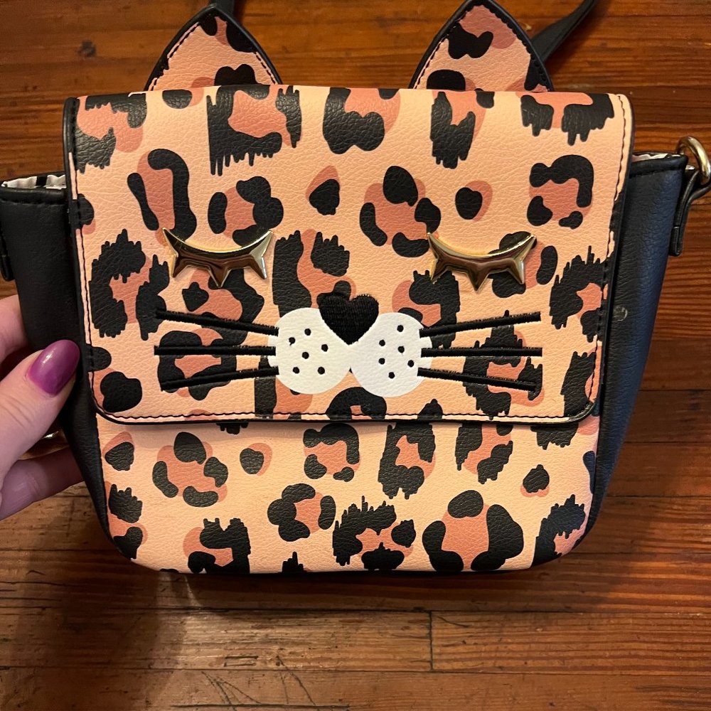***MAKE ME AN OFFER*** LUV BETSEY JOHNSON MID SIZE ANIMAL CROSSBODY PURSE